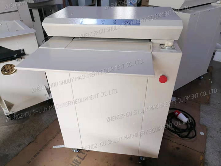 Carton paper shredding machine